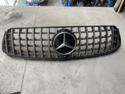 กระจังหน้าW253