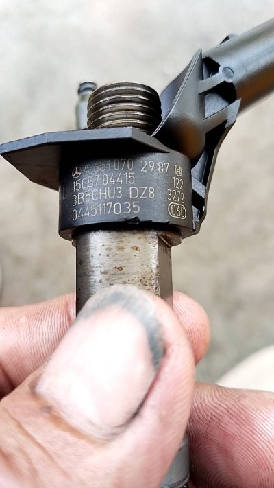 หัวฉีดเครื่องยนต์ M651 มีไหลกลับ
