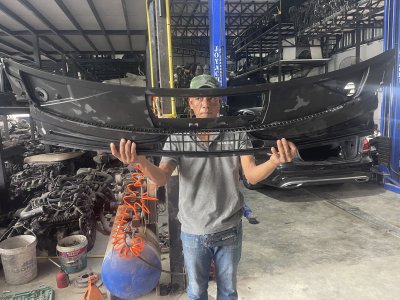 แผงจิ้งหรีด W639