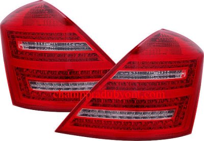 ไฟท้าย W221