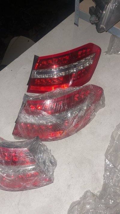 ไฟท้าย W212