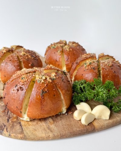 Cream Cheese Garlic Bun
