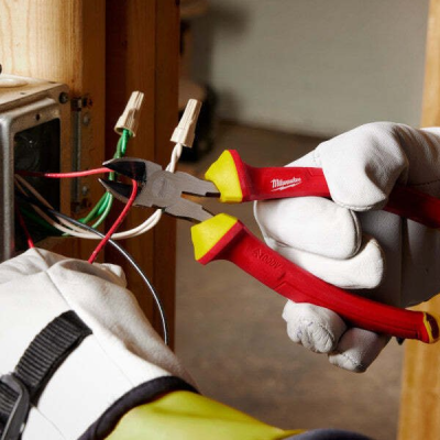 Milwaukee รุ่น 48-22-2208 คีมตัดปากเฉียง 8 นิ้ว หุ้มฉนวนกันไฟฟ้า 1000 โวลต์