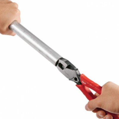 Milwaukee รุ่น 48-22-6100 คีมปากตรง 9"