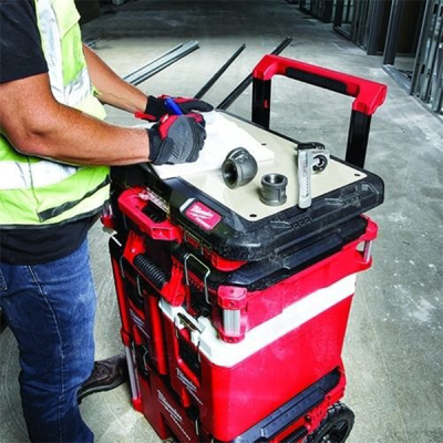 Milwaukee รุ่น 48-22-8488 แผ่นท็อปทำงาน PACKOUT