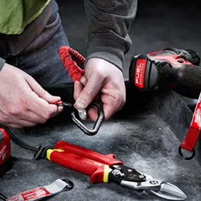 Milwaukee รุ่น 48-22-8820A สายเซฟตี้ล็อกเครื่องมือ 4.5 kg. พร้อมสาย Quick Connect