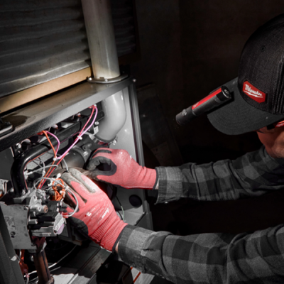 Milwaukee รุ่น IR FL500 ไฟฉาย แบบชาร์จไฟได้ 500 ลูเมน