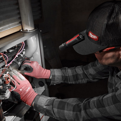 Milwaukee รุ่น IR FL500 ไฟฉาย แบบชาร์จไฟได้ 500 ลูเมน