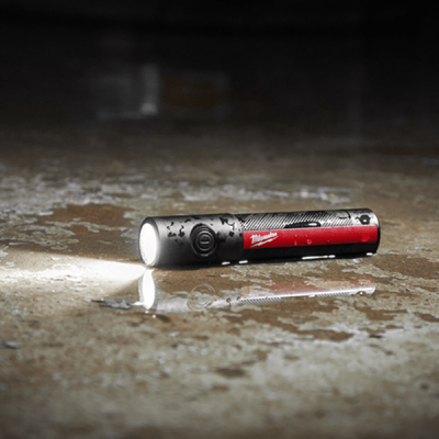 Milwaukee รุ่น IR FL500 ไฟฉาย แบบชาร์จไฟได้ 500 ลูเมน