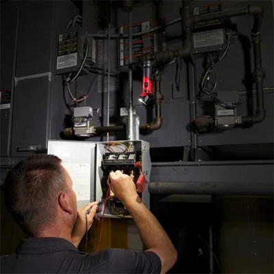 Milwaukee รุ่น L4 PWL-301 ไฟส่องทำงาน แบบแกนหมุน