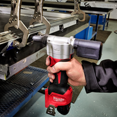 Milwaukee รุ่น M12 BPRT-0C เครื่องยิงรีเวทไร้สาย 12 โวลต์ (เครื่องเปล่า)