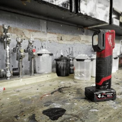 Milwaukee รุ่น M12 CML-0 ไฟส่องเทียบสีไร้สาย 12 โวลต์ (เครื่องเปล่า)