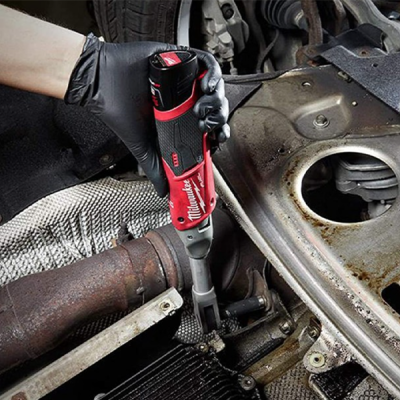 Milwaukee รุ่น M12 FHIR38LR-0 ประแจบล็อกด้ามฟรีไร้สายคอยาว 12 โวลต์ 3/8" (เครื่องเปล่า)