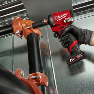 Milwaukee รุ่น M12 FIW2F12-0 บล็อกกระแทกไร้สาย 12 โวลต์ 1/2" (เครื่องเปล่า)