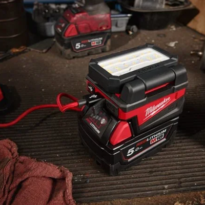 Milwaukee รุ่น M18 ALIS-0 M18™ ไฟส่องทำงานแบบพกพา