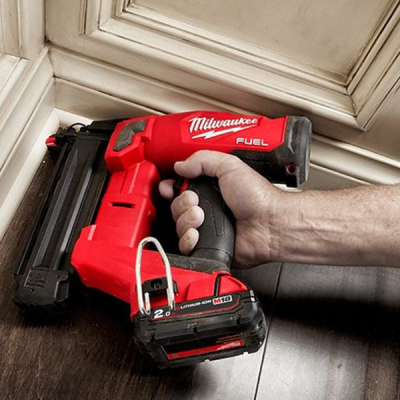 Milwaukee รุ่น M18 FN18GS-0X0 M18 FUEL™ เครื่องยิงตะปู