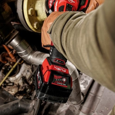 Milwaukee รุ่น M18 FSAGV100XB-0X0 M18 FUEL™ เครื่องเจียร 4" ปรับความเร็วรอบได้ ระบบเบรค