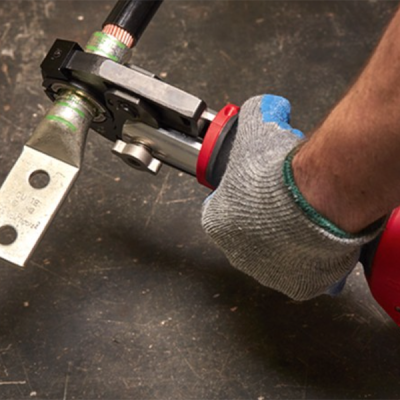 Milwaukee รุ่น M18 HCCT-0C เครื่องย้ำสายไฟไร้สาย ระบบไฮดรอลิค 6 ตัน (เครื่องเปล่า)