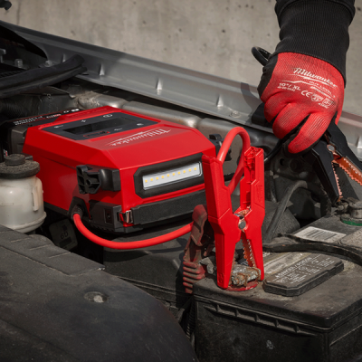 Milwaukee รุ่น M18 JS2000-0 M18™ เครื่องจัมป์สตาร์ท 2000 แอมป์