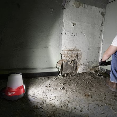 Milwaukee รุ่น M18 TAL-0 ไฟโคมส่องพื้นที่ 18 โวลต์ 360 องศา (เครื่องเปล่า)