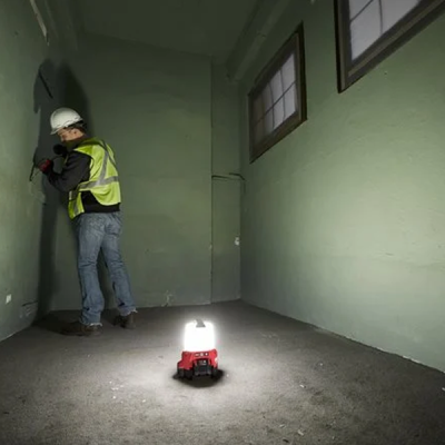 Milwaukee รุ่น M18 TAL-0 ไฟโคมส่องพื้นที่ 18 โวลต์ 360 องศา (เครื่องเปล่า)