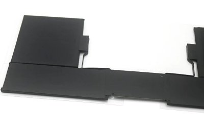 Surface Book 1 แบตเตอรี่ (ล่าง) มี การ์ดจอ