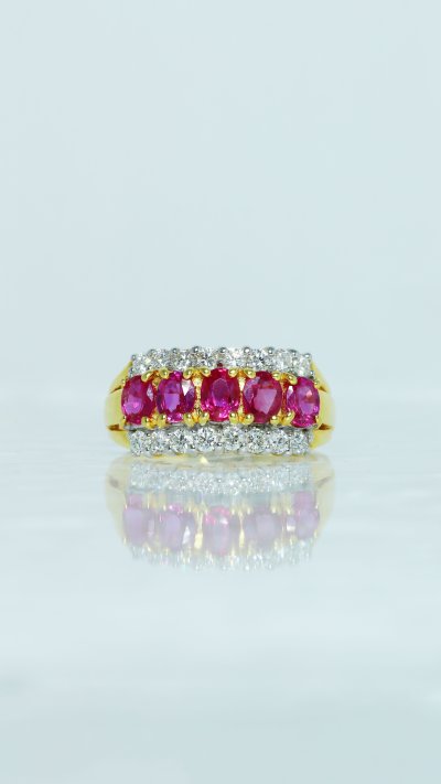 แหวนทองแท้ ประดับทับทิมและเพชร แหวนผู้หญิงสุดหรู Ruby & Diamond Gold Ring