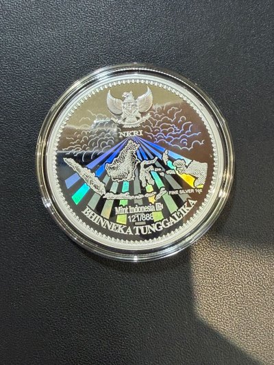Papua Dancer Tari Musyoh Coloured Hologram 1 oz