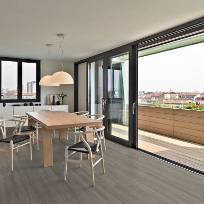 LUXURY OAK