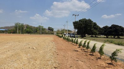 ที่โฉนด วิวภูเขาล้อม เหมาะกับคนชอบธรรม 1 ไร่ 850,000.-