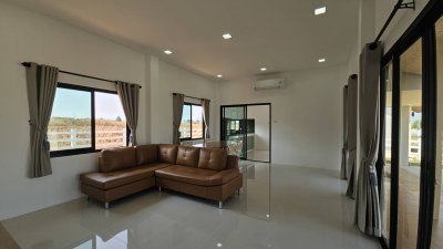 บ้านสวน สไตล์มินิมอล บนพื้นที่ 4 ไร่ 2 งาน มีบริเวณเยอะ