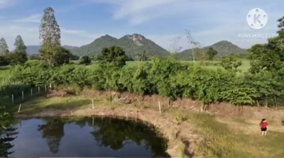 ที่ดินท้ายติดห้วย วิวเขา หน้าติดถนนคอนกรีต มีสระน้ำออก