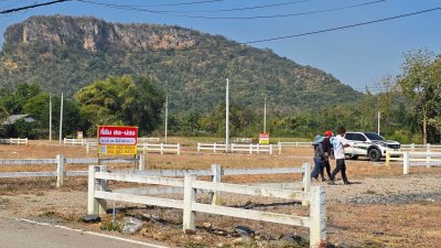 โฉนด 209 ตร.วา ติดถนน 3ด้าน สามารถซื้อสด หรือผ่อนได้