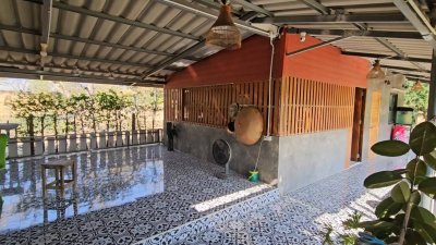 บ้านพร้อมที่ดินสวนเกษตร พร้อมบ่อน้ำ และโรงเรือนเลี้ยงสัตว์