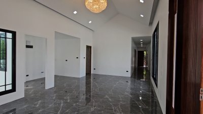 บ้านสร้างใหม่ริมคลอง ใกล้ตลาดน้ำอัมพวา