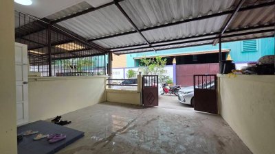 บ้านทาวน์เฮ้าส์ 21 ตร.วา ราคา 950,000 บาท รวมโอน