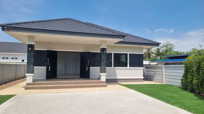 บ้านเดี่ยวชั้นเดียว เนื้อที่ 75.5ตร.วา ต.หลุมดิน อ.เมืองราชบุรี จ.ราชบุรี