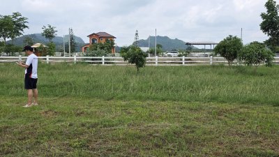 ที่ดินพร้อมสาธารณูปโภค ใกล้โครงการพระราชดำริเขาชะงุ้ม