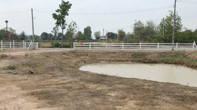 ที่ดิน 2 ไร่ ขุดสระ ขุดคลองไส้ไก่ ปรับถมเรียบร้อย ที่ดิน 2 ไร่ ขุดสระ ขุดคลองไส้ไก่ ปรับถมเรียบร้อย