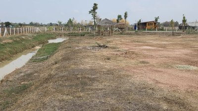 ที่ดิน 2 ไร่ ขุดสระ ขุดคลองไส้ไก่ ปรับถมเรียบร้อย ที่ดิน 2 ไร่ ขุดสระ ขุดคลองไส้ไก่ ปรับถมเรียบร้อย