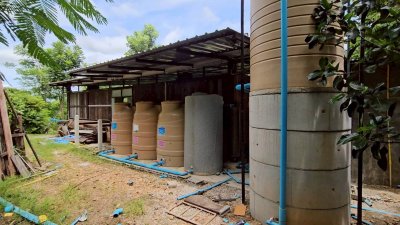 ที่ดินโฉนดติดคลองท่าเคย พร้อมบ้านพัก ลานกางเต้นท์ และอาคารอเนกประสงค์