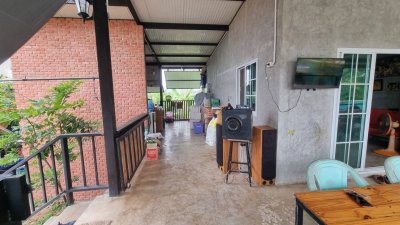 บ้านสไตล์ลอฟท์ 1 ไร่ ต.เขาชะงุ้ม อ.โพธาราม จ.ราชบุรี