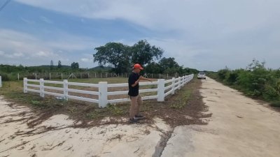 ที่ดิน 210 ตร.วา ติดถนน 2 ด้าน ที่ดินโฉนด รูปแปลงสวย ที่ดิน 210 ตร.วา ติดถนน 2 ด้าน ที่ดินโฉนด รูปแปลงสวย