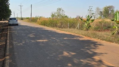 ที่ดิน 250 ตร.วา 450,000.- ติดถนนลาดยาง ใกล้อนามัย