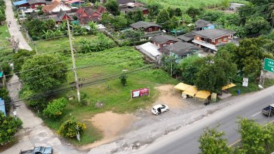 ที่ดินทำเลติดถนนเพชรเกษม แปลงนี้เหมาะมาก สำหรับซื้อลงทุนระยะยาว ที่ดินทำเลติดถนนเพชรเกษม แปลงนี้เหมาะมาก สำหรับซื้อลงทุนระยะยาว