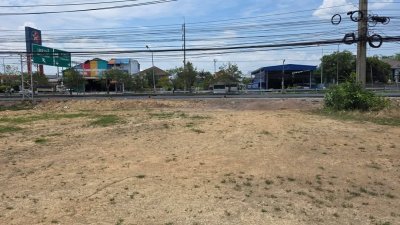 ที่ดินทำเลติดถนนเพชรเกษม แปลงนี้เหมาะมาก สำหรับซื้อลงทุนระยะยาว ที่ดินทำเลติดถนนเพชรเกษม แปลงนี้เหมาะมาก สำหรับซื้อลงทุนระยะยาว