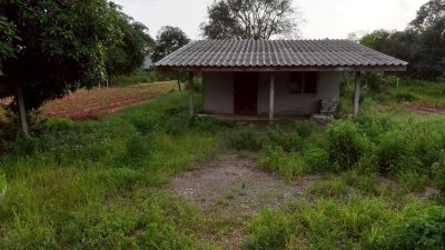 บ้านพร้อมที่ดิน ติดถนนสาธารณะ 2 ด้าน ใกล้ถนนทางหลวง โฉนดครุฑแดง