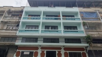 อาคารพาณิชย์ 4 ชั้น 3 ห้อง สาย 4 หมู่ 10 ซอย 1