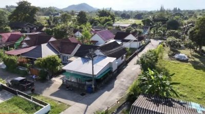 ขายบ้านเดี่ยวสวนผึ้ง โฉนด 84 ตร.วา ติดถนน 2 ด้าน ใกล้ตลาดป่าหวาย ขายบ้านเดี่ยวสวนผึ้ง โฉนด 84 ตร.วา ติดถนน 2 ด้าน ใกล้ตลาดป่าหวาย