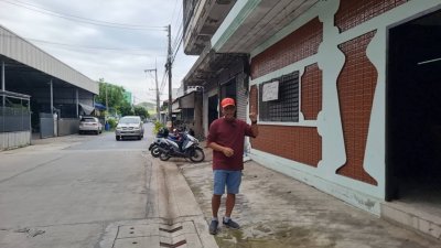 อาคารพาณิชย์ 4 ชั้น 3 ห้อง สาย 4 หมู่ 10 ซอย 1